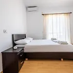 Ionian Luxury & Szálloda