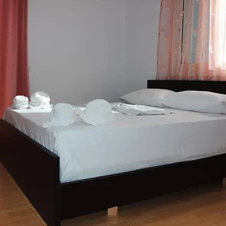 Ionian Luxury & * 사밀