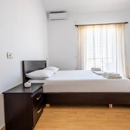 Ionian Luxury & Szálloda