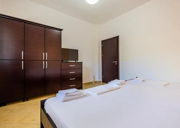 Ionian Luxury & * Ksamil